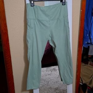NWOT Sz M RBX Muted Green Leggings w pockets